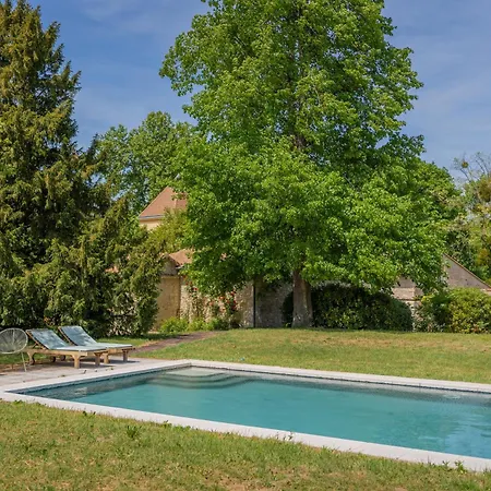 Chateau De Marrets * Saint-Gervais-sur-Roubion