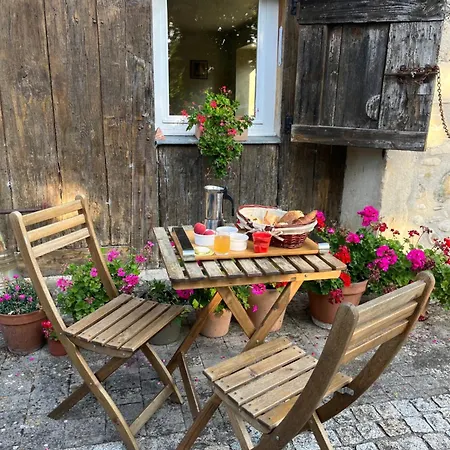 Château De Marrets Alojamento de Acomodação e Pequeno-almoço *