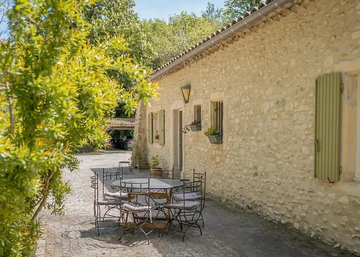 Chateau De Marrets